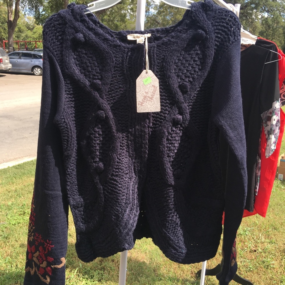 Knit Navy Sweater with sleeve design - Picture 3 of 8